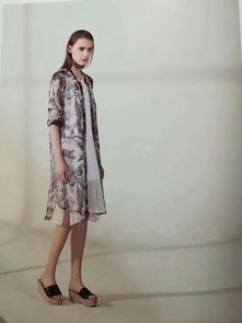 廣州漫天映雪品牌折扣女裝批發平臺 一站式覆蓋重慶服飾鞋帽箱包貨源